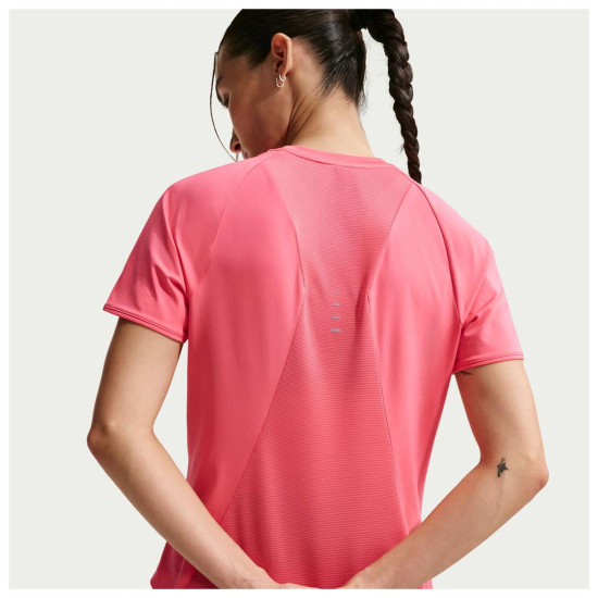 Nike Γυναικεία κοντομάνικη μπλούζα Dri-FIT Swift T-Shirt